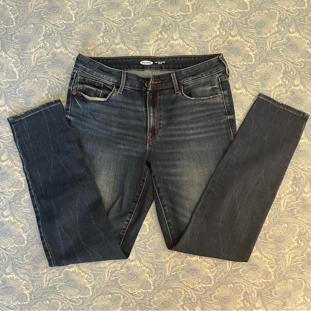 Size 8 mid-rise jeans from the Pop Icon Skinny Collection by Old Navy